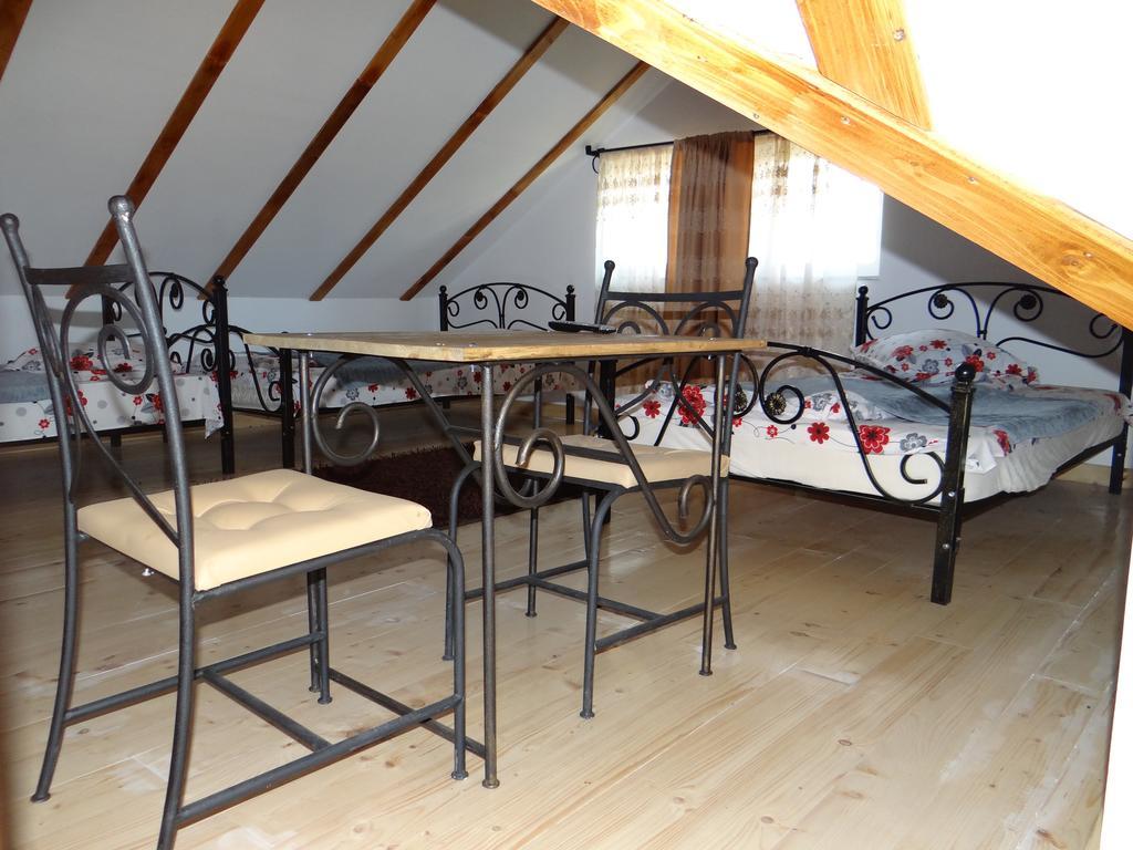 Pensiunea Lacul Albesti Albestii Paminteni Habitación foto